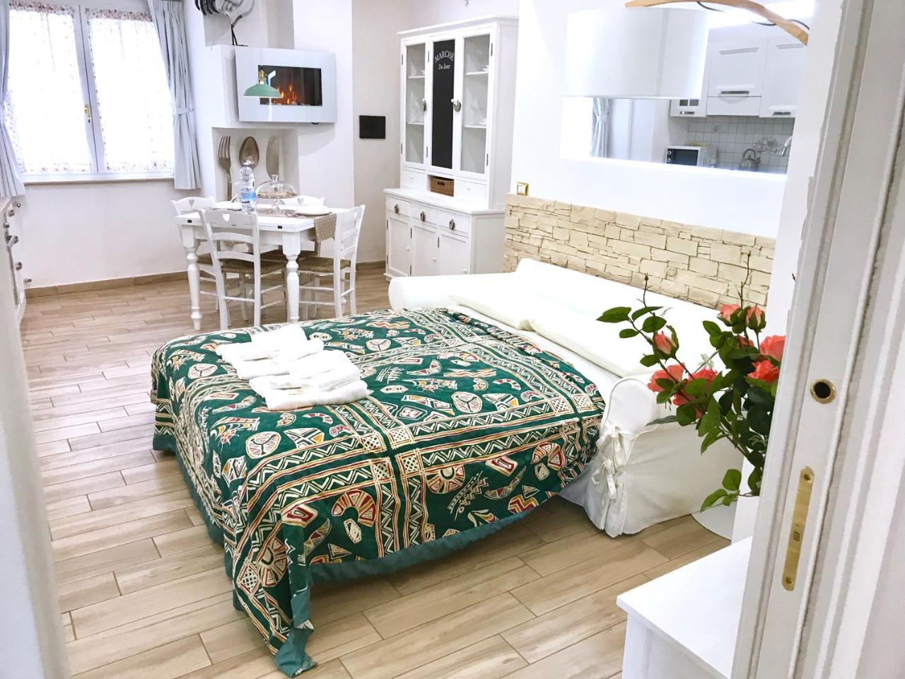 Casanova - Luxury Apartment فيبو فالينتيا المظهر الخارجي الصورة